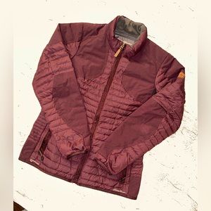 Eddie Bauer StormDown 700 Maroon/Burgundy Down Puffer Jacket - size Medium
